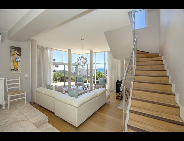 4 BEDROOM PROPERTY TO RENT IN BLOUBERGSTRAND